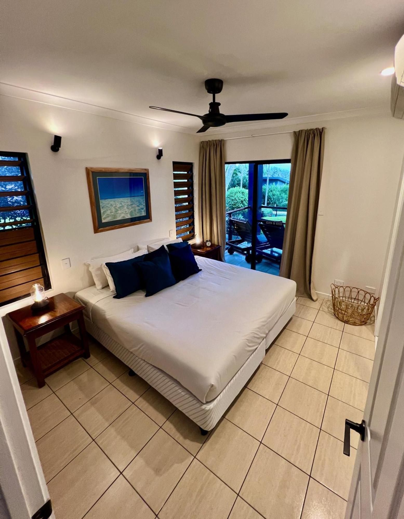 Anchorage Aparthotel Hamilton Island Exteriör bild