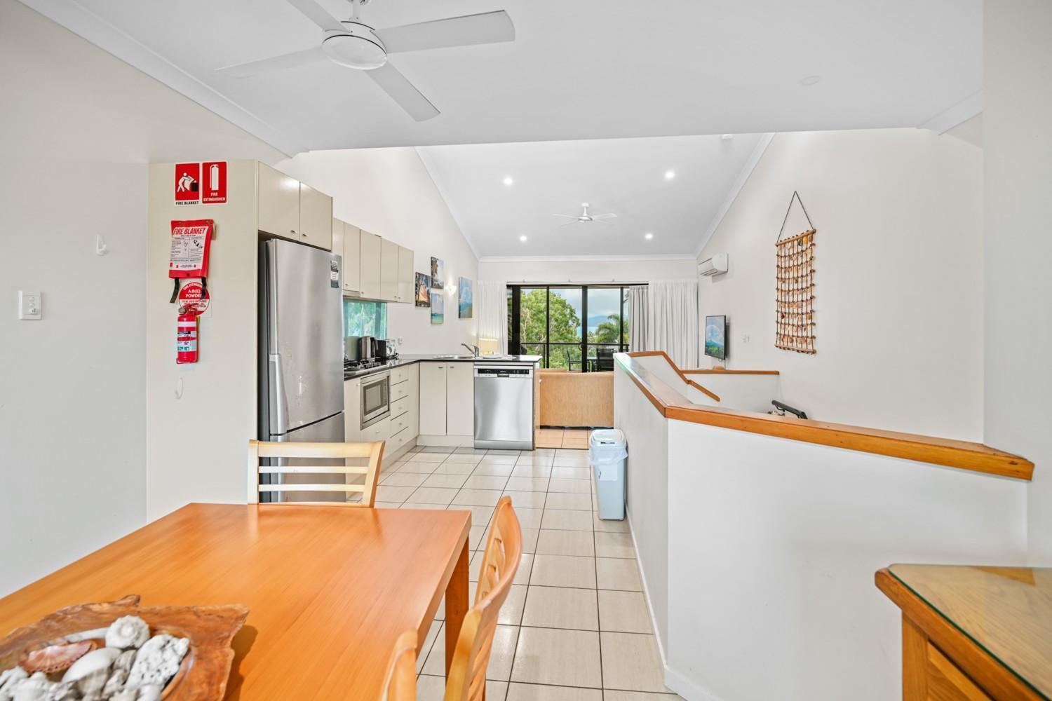 Anchorage Aparthotel Hamilton Island Exteriör bild