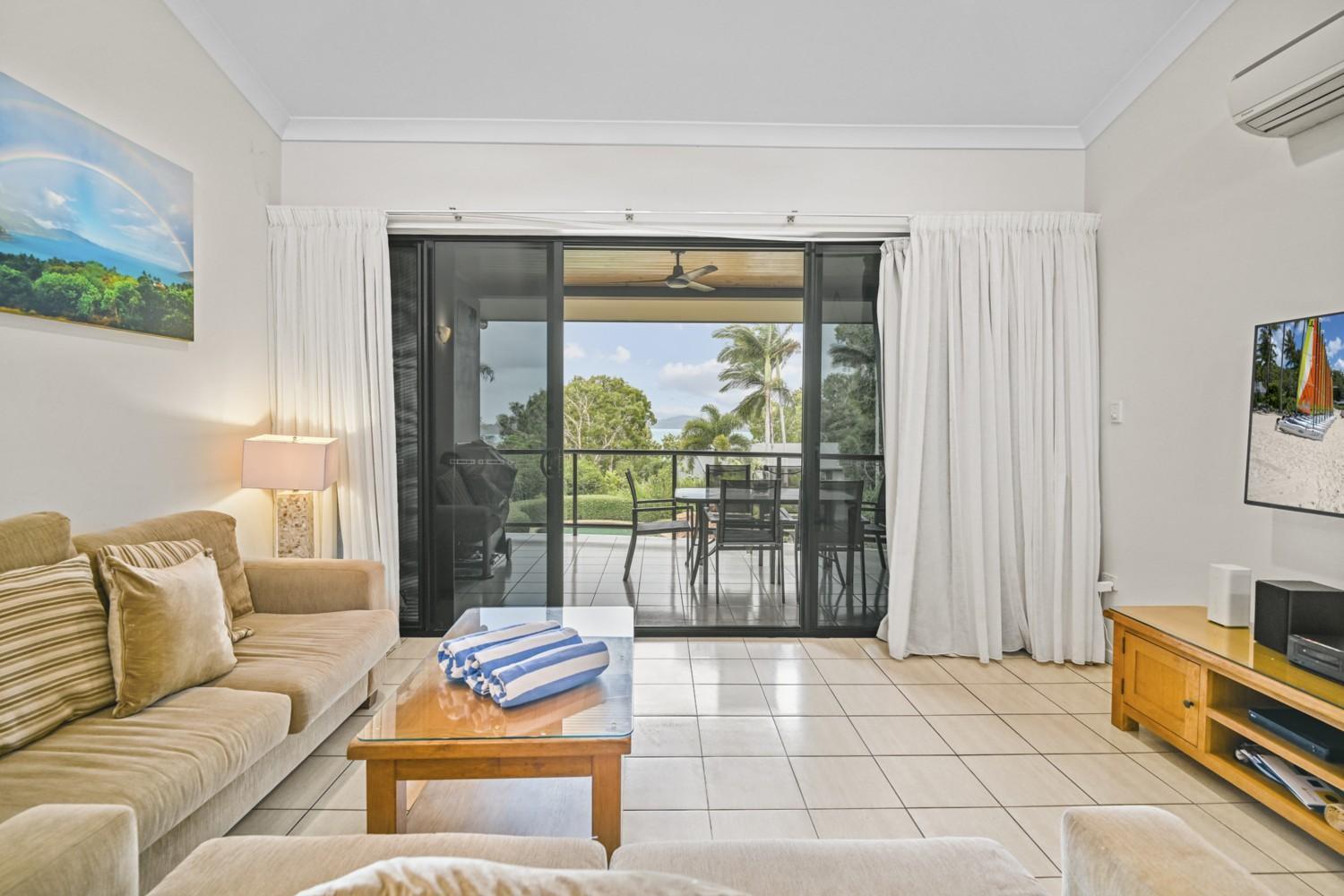Anchorage Aparthotel Hamilton Island Exteriör bild