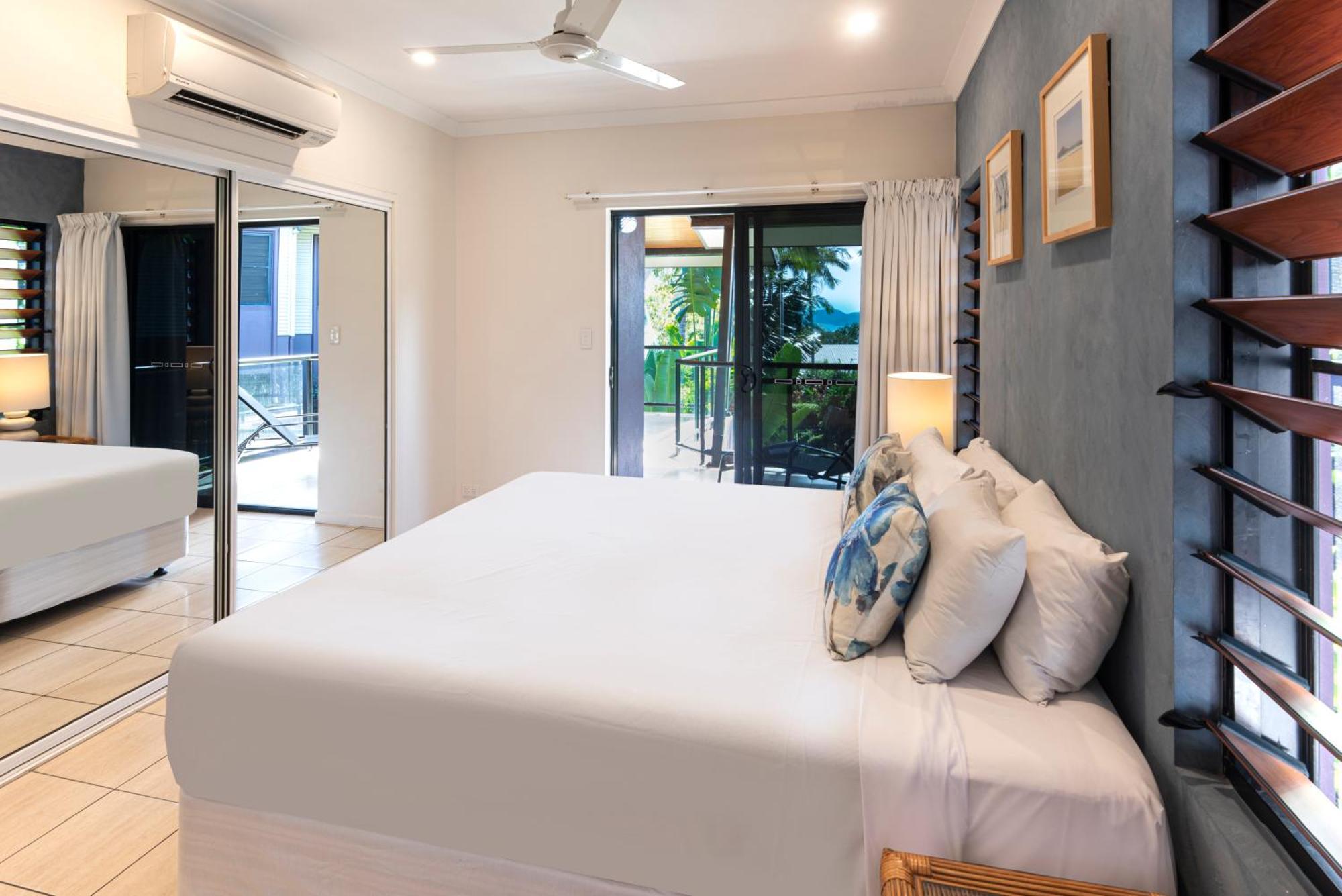 Anchorage Aparthotel Hamilton Island Exteriör bild
