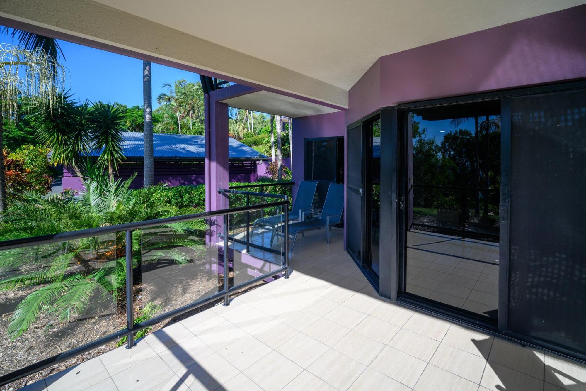 Anchorage Aparthotel Hamilton Island Exteriör bild